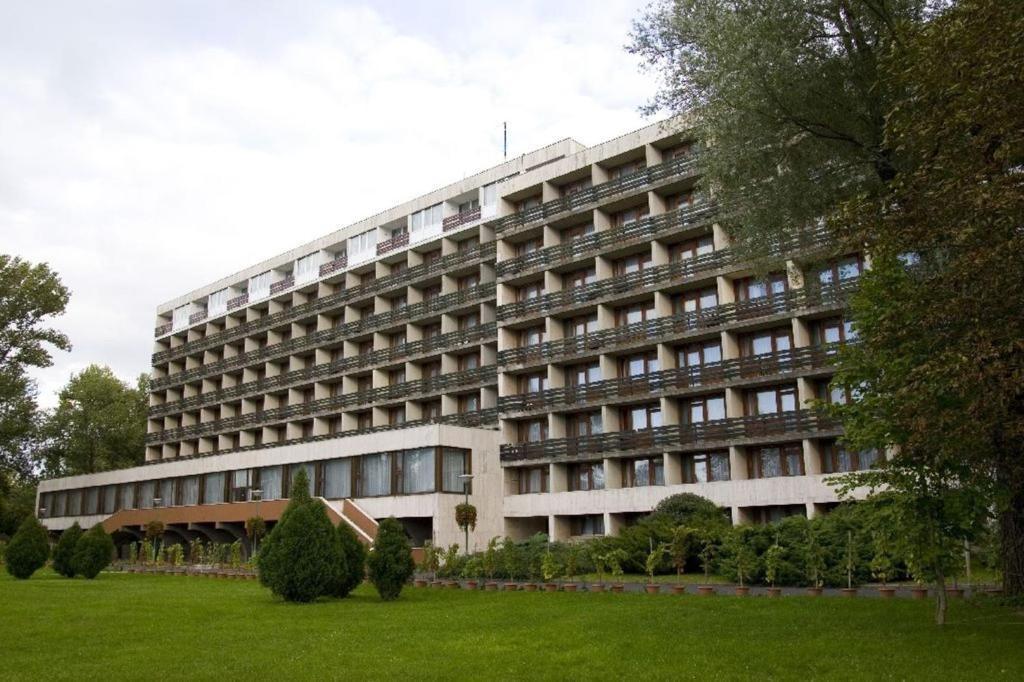 Riviera Park Hotel Balatonföldvár Exterior foto